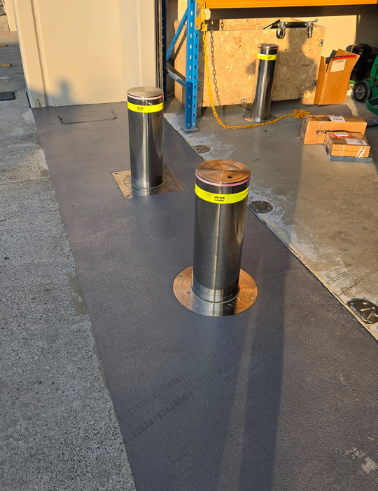 NS1 (6mm) Hydraulic Automatic Bollard